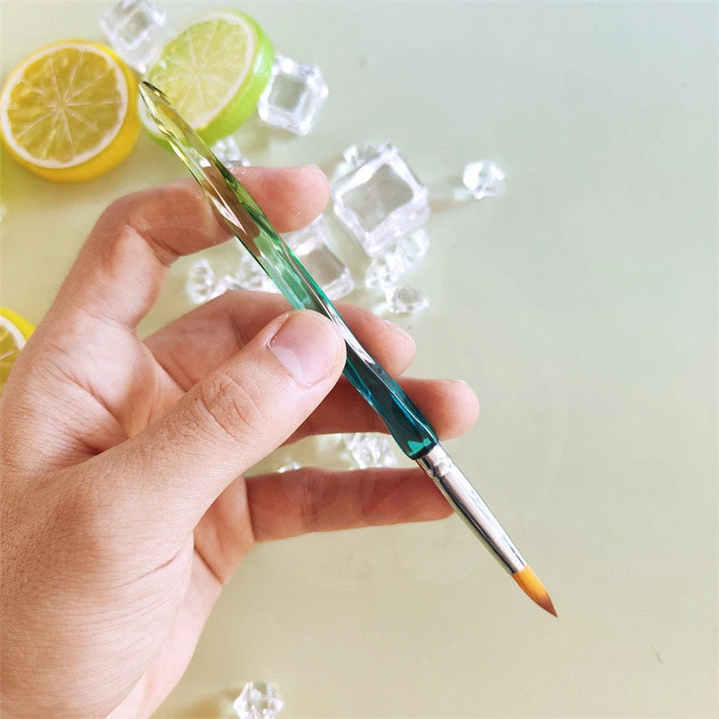 A gradient green paintbrush