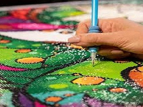Green pavilion amidst flowers Diamond Painting 30/40 40/50 50/60